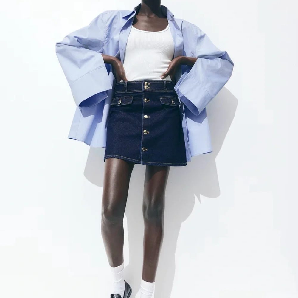 H&M Dark Blue Denim Mini Skirt - Picture 3 of 7